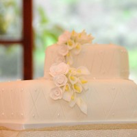 2 Tier Malta Wedding Cake